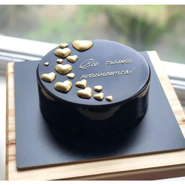 Sleek &amp; Shimmer Cake