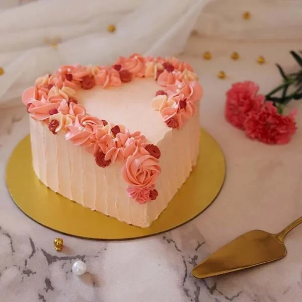 Pinky Bday Heart Cake