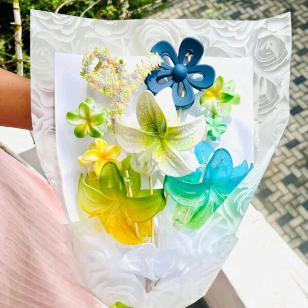 Greenish Hair Clip Bouquet
