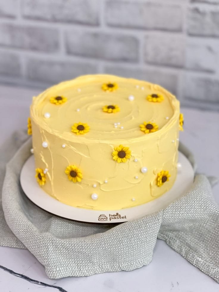 Sunflower Bloom Cake