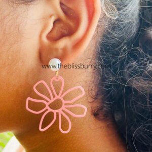 Cute pink earing - Image 1